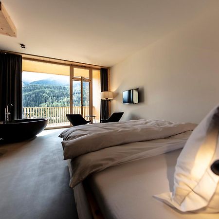Hotel Arnica Scuol - Adults Only ภายนอก รูปภาพ