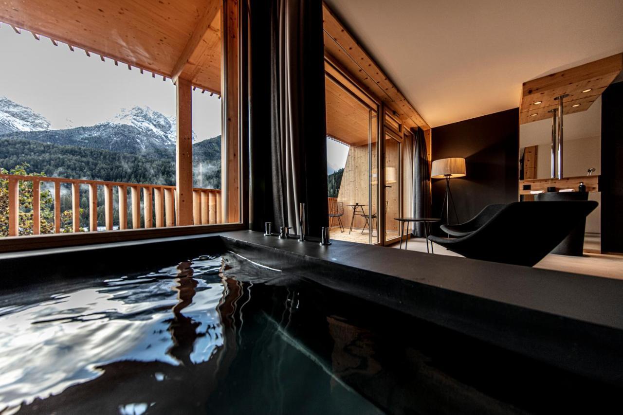 Hotel Arnica Scuol - Adults Only ภายนอก รูปภาพ