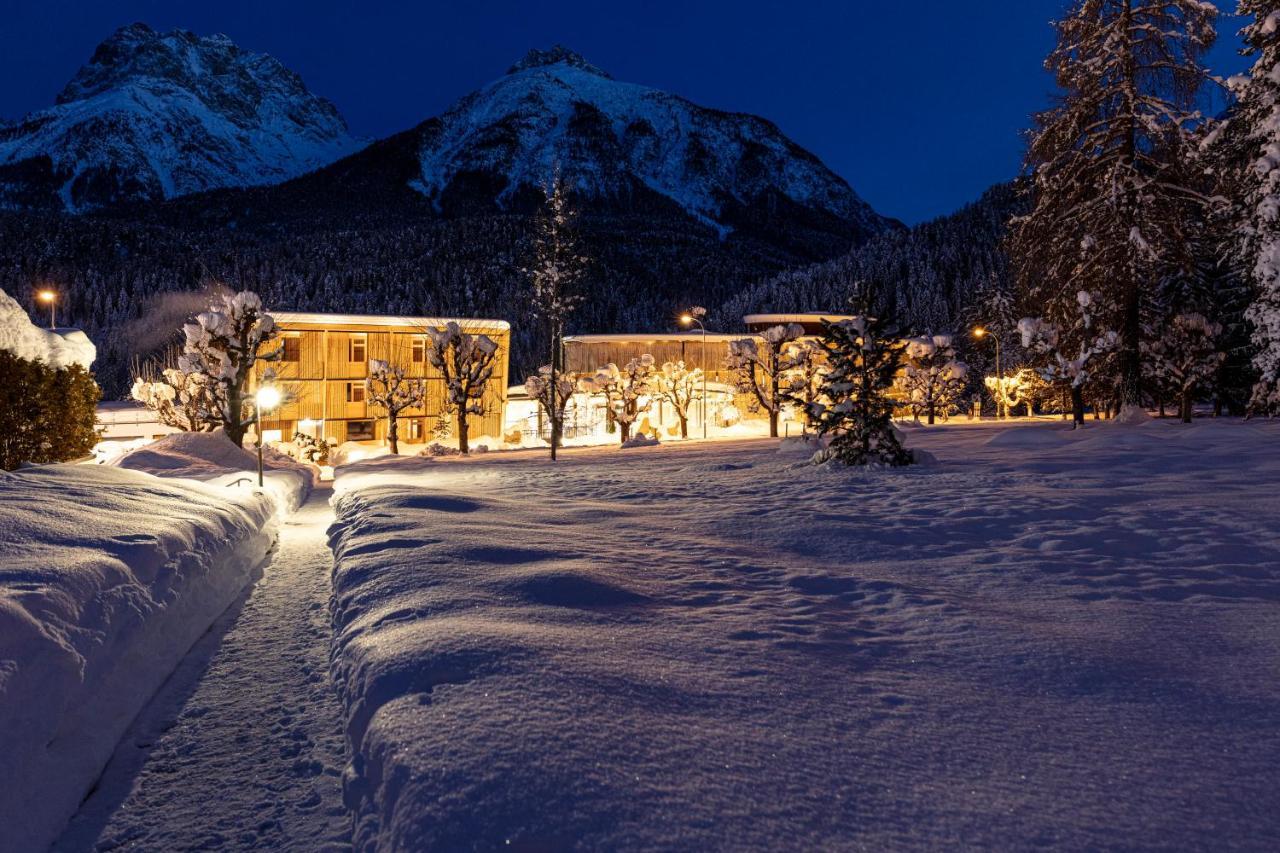 Hotel Arnica Scuol - Adults Only ภายนอก รูปภาพ